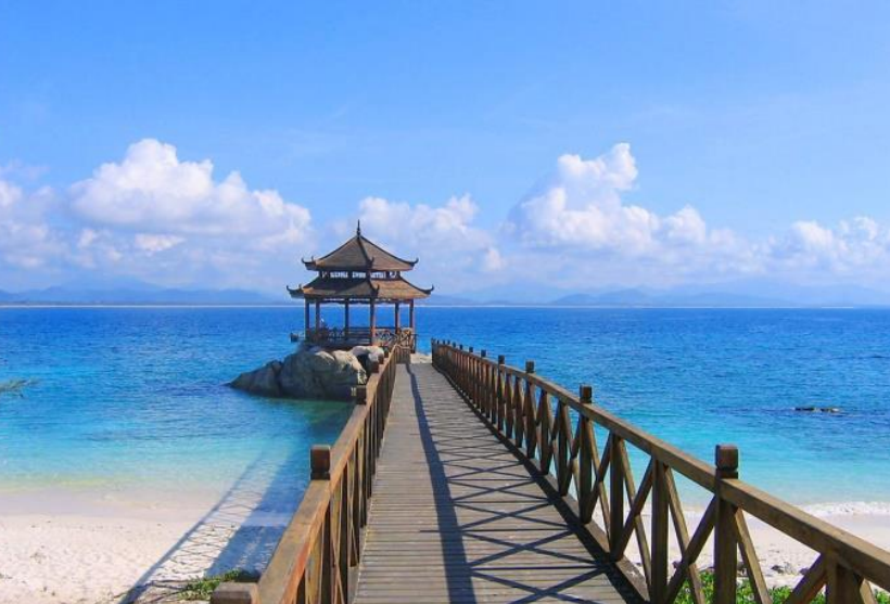 万宁气候与三亚比较(海南最适合居住的地方排行榜) 万宁气候与三亚比较(海南最适合居住的地方排行榜)