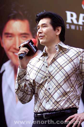 费翔个人资料(费翔个人资料简介图片)