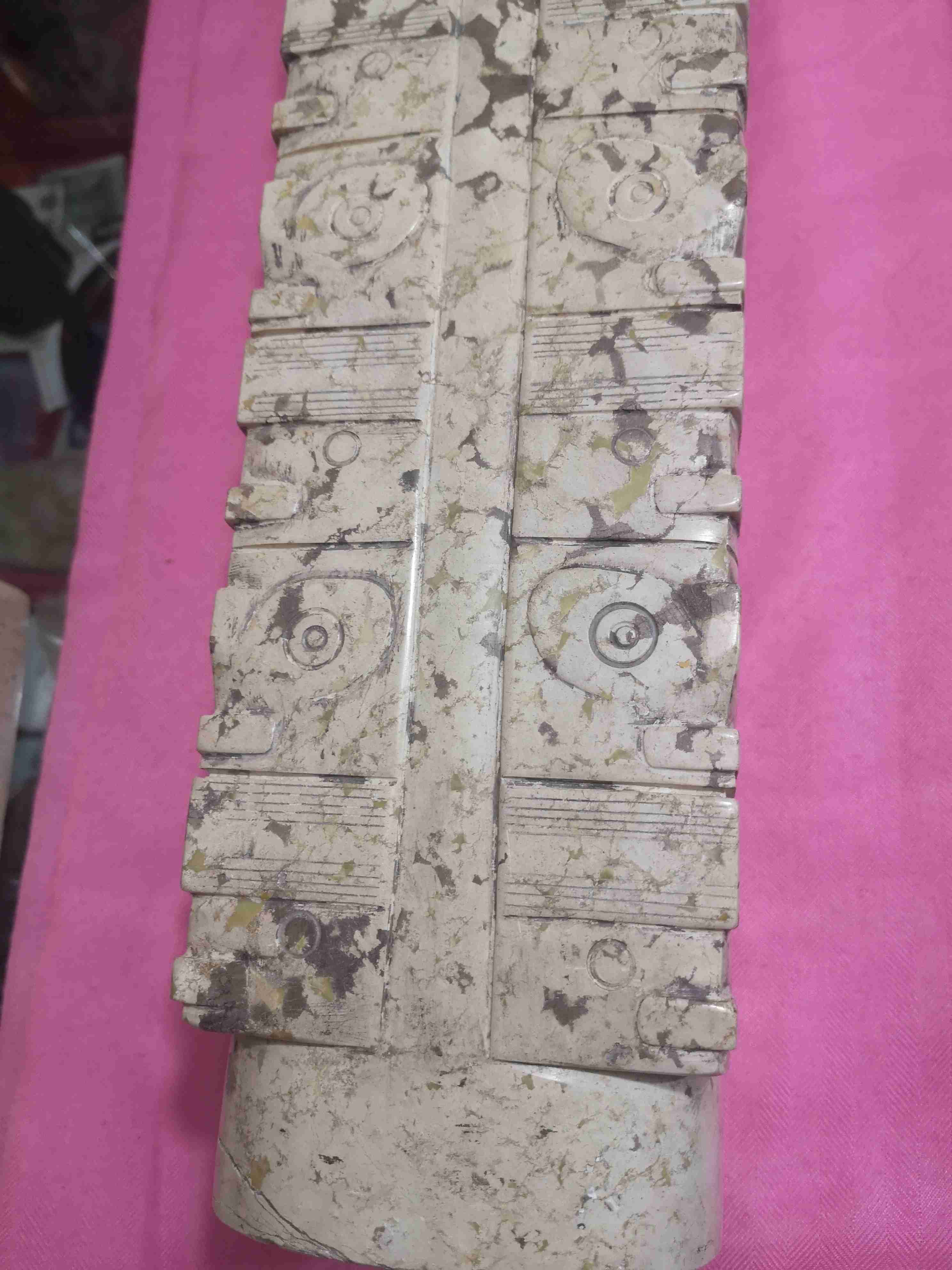 良渚玉琮(良渚玉琮图片)