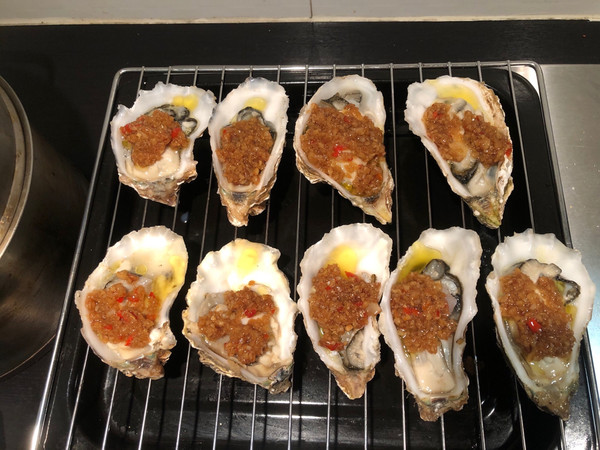 烤箱烤生蚝(烤箱烤生蚝180度多少分钟)