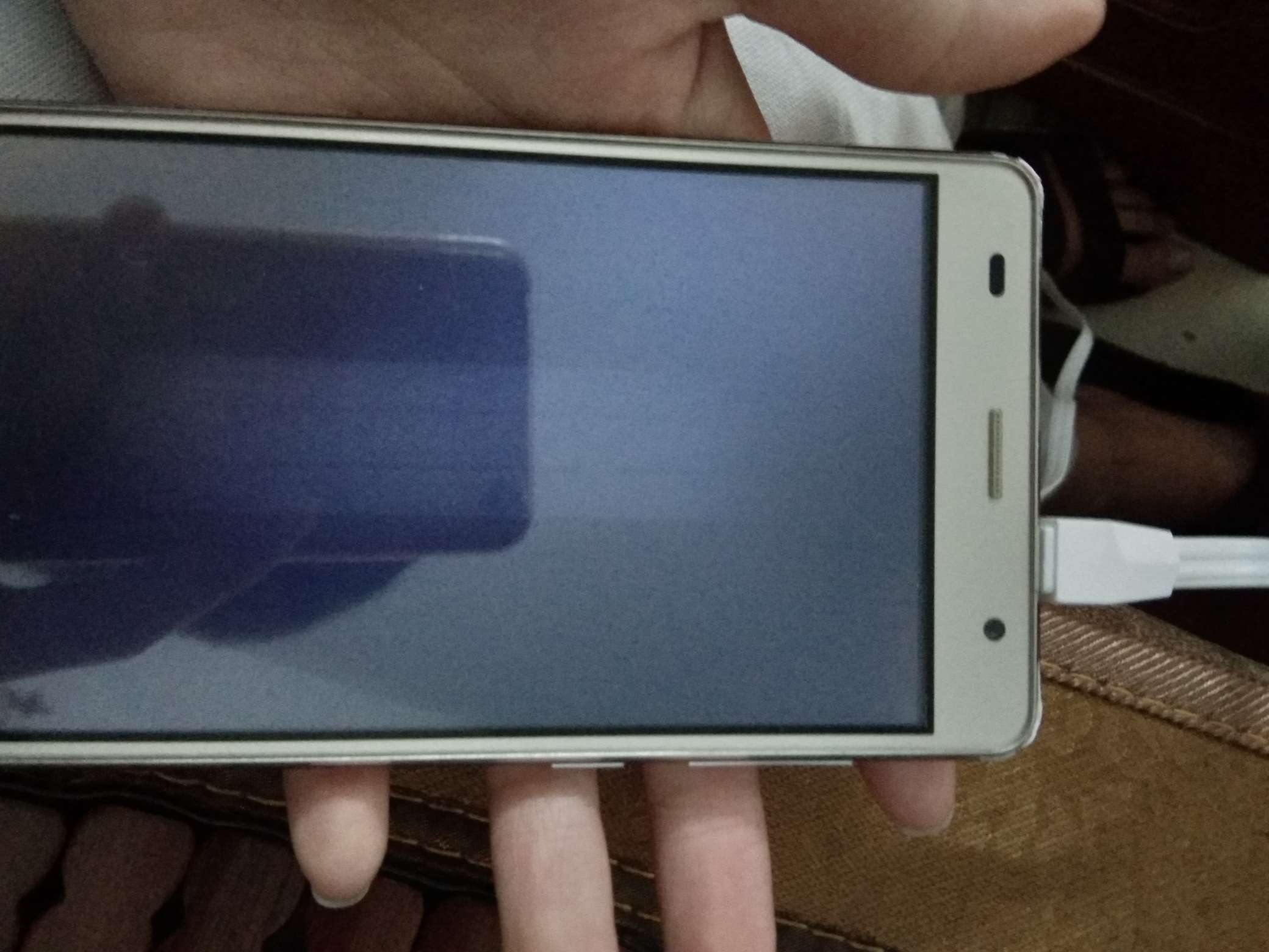 手机突然无法开机(手机突然无法开机6种解决方法) 手机突然无法开机(手机突然无法开机6种解决方法)