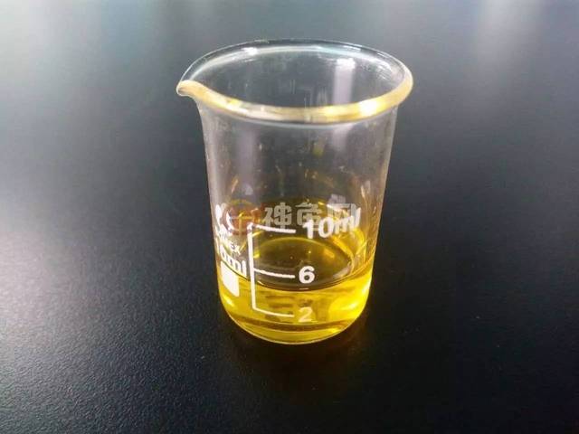 氯化铁的颜色(氯化铁的颜色和氯化亚铁的颜色) 氯化铁的颜色(氯化铁的颜色和氯化亚铁的颜色)