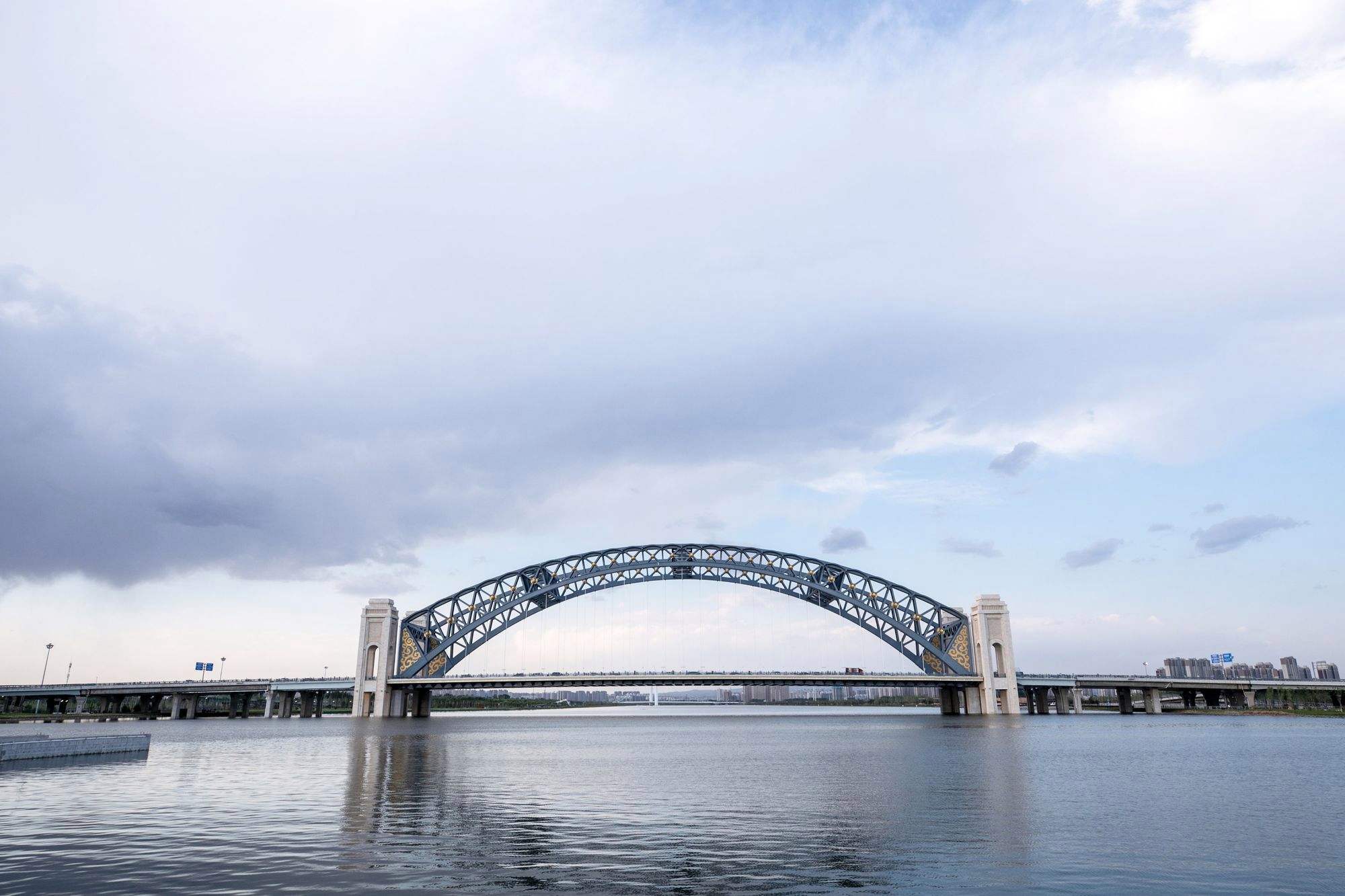 迎宾桥(迎宾桥社区属于哪个街道) 迎宾桥(迎宾桥社区属于哪个街道)