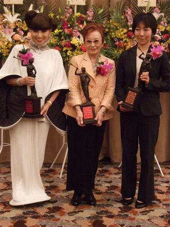 黑柳彻子(黑柳彻子小时候) 黑柳彻子(黑柳彻子小时候)