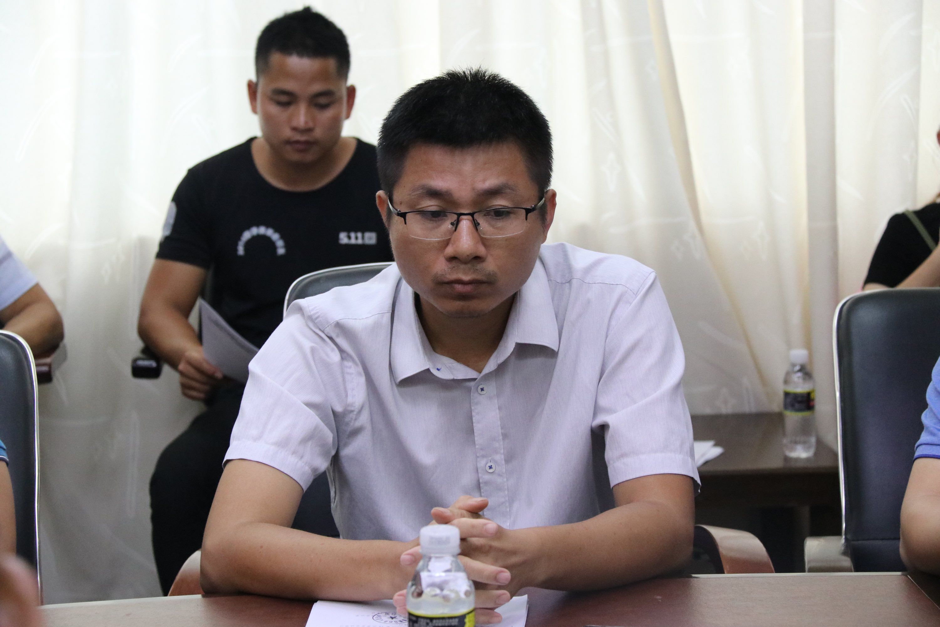 陵水县人民政府网(陵水县人民政府网站)